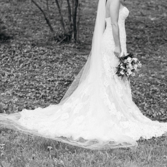 Martina Liana Wedding Dress - Picture 5 of 5